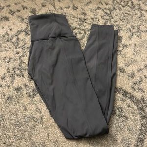 barely worn lululemon leggings